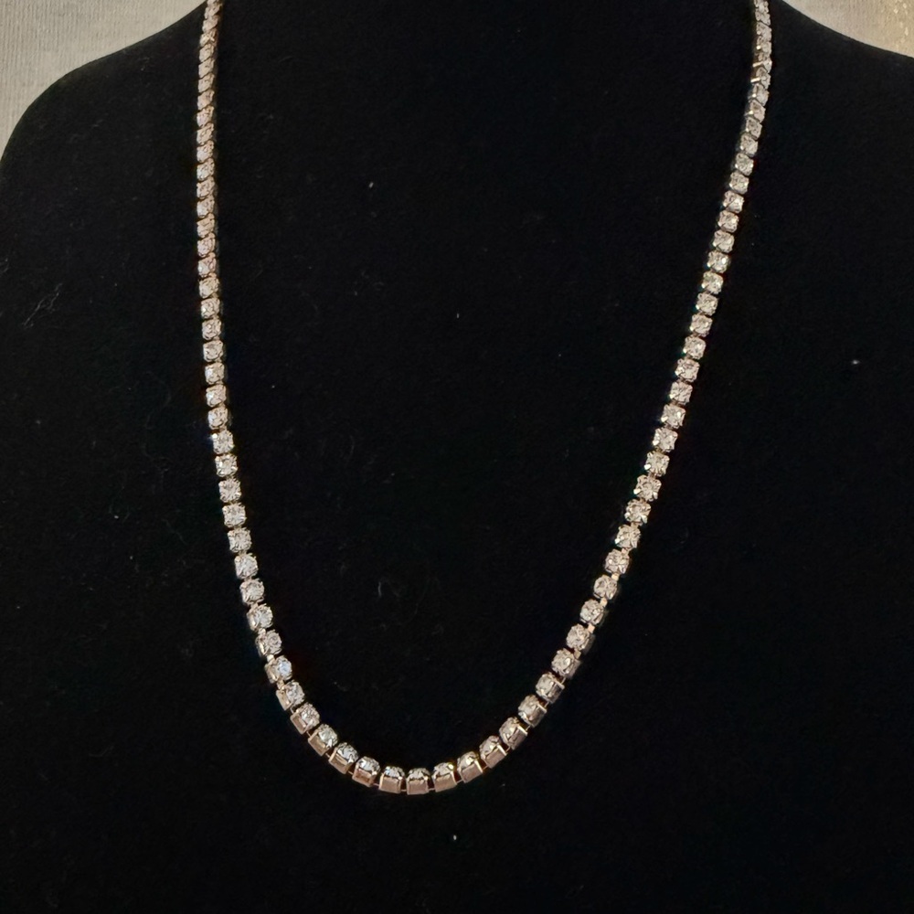 Elegant Silver Necklace